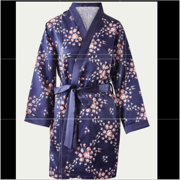 🍄 NWT Morgan Lane Allie Robe in Navy Floral - Picture 6 of 9